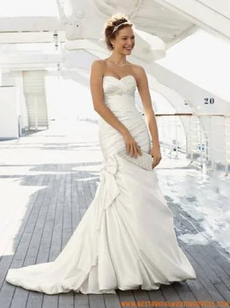 Enjoy Huge Discounts Now!Enjoy Huge Discounts Now!David's Bridal Satin Fit and Flare Gown with Bow Detail Enjoy Huge Discounts Now!Enjoy Huge Discounts Now!David's Bridal Satin Fit and Flare Gown with Bow Detail
