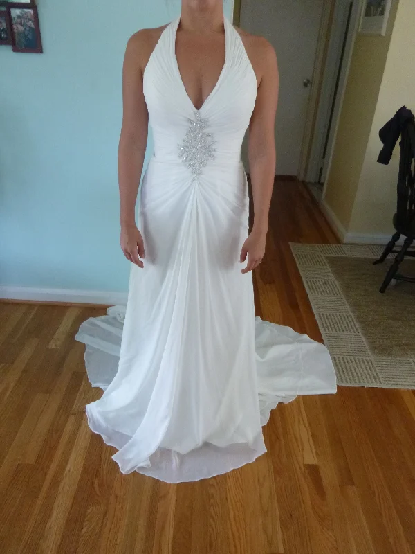 Time to Snag a Bargain!Time to Snag a Bargain!David's Bridal V3485