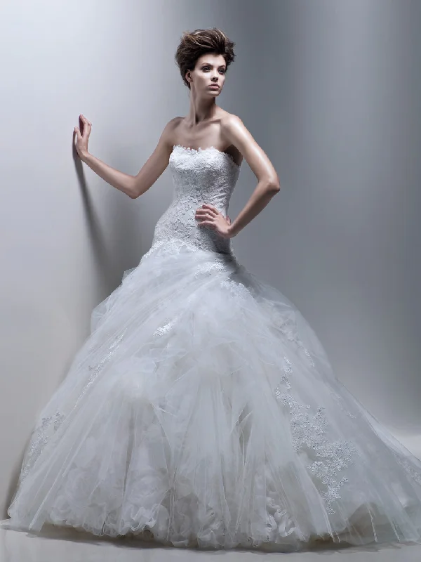 Exclusive Savings This Week!Exclusive Savings This Week!Enzoani Farlow