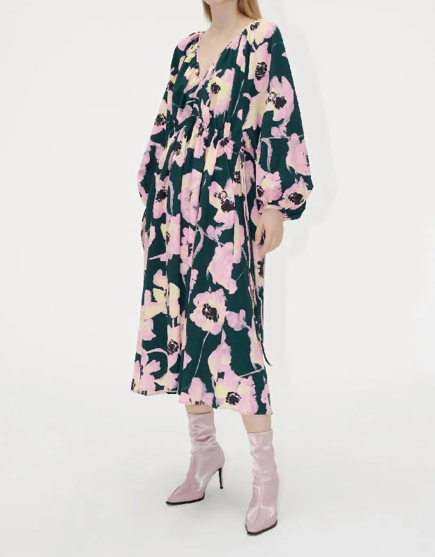 Unbeatable Prices!Unbeatable Prices!Heather Floral Midi Dress in Filigran Flower Green Unbeatable Prices!Unbeatable Prices!Heather Floral Midi Dress in Filigran Flower Green