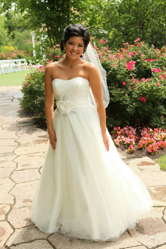 Crazy Discounts Inside!Crazy Discounts Inside!Oleg Cassini CWG322