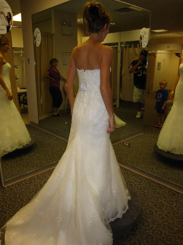 Get More, Spend Less – Shop Now!Get More, Spend Less – Shop Now!Oleg Cassini Ivory Lace fit and flare tulle Get More, Spend Less – Shop Now!Get More, Spend Less – Shop Now!Oleg Cassini Ivory Lace fit and flare tulle
