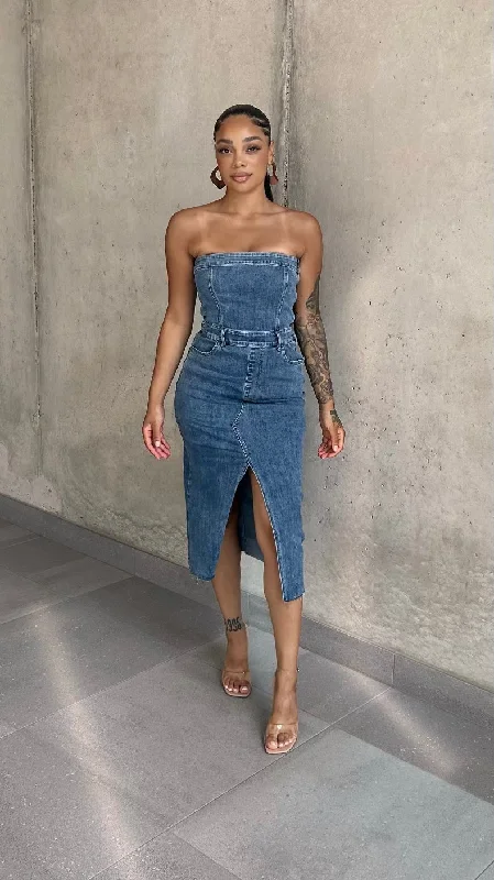 Your Favorite Items on Sale Now!Your Favorite Items on Sale Now!Tessa Front Split Denim Dress