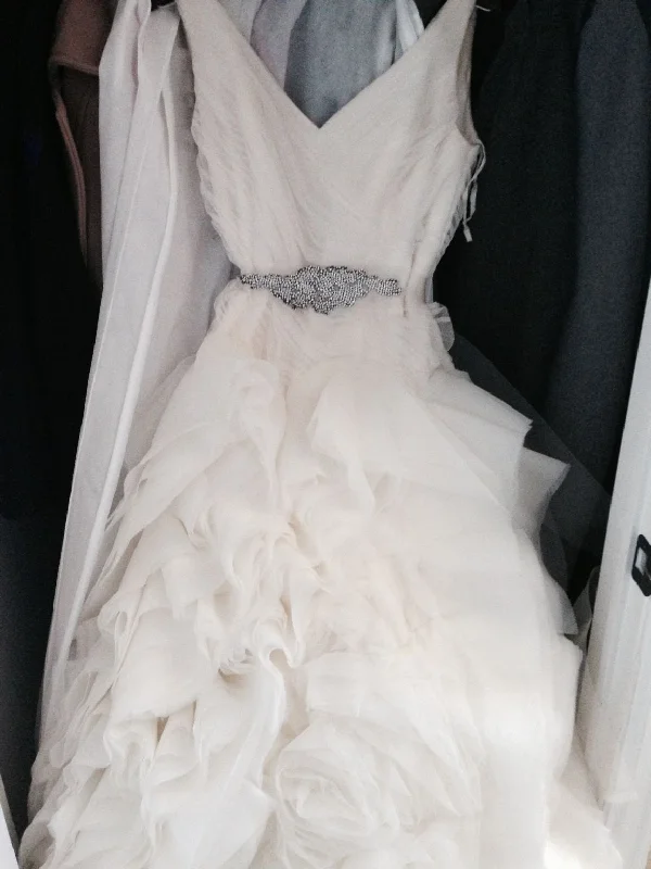 Great Deals, Just for You!Great Deals, Just for You!Vera Wang VW351029