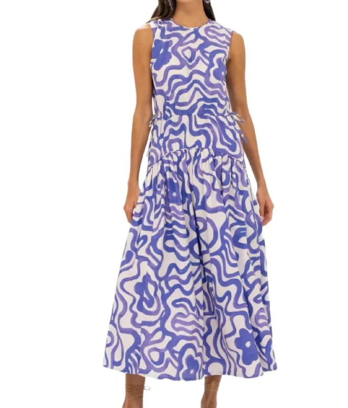 Hurry, Sale Ends Soon!Hurry, Sale Ends Soon!Sleeveless Piped Maxi Dress In Ashbury Print Hurry, Sale Ends Soon!Hurry, Sale Ends Soon!Sleeveless Piped Maxi Dress In Ashbury Print