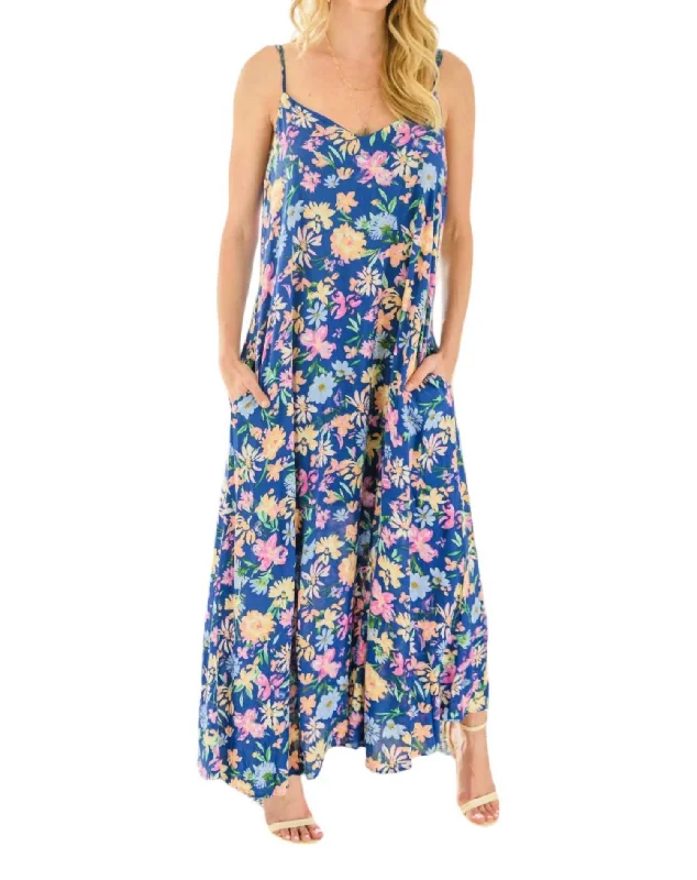 Hottest Discounts of the Year!Hottest Discounts of the Year!Time For Fun Maxi Dress In Floral