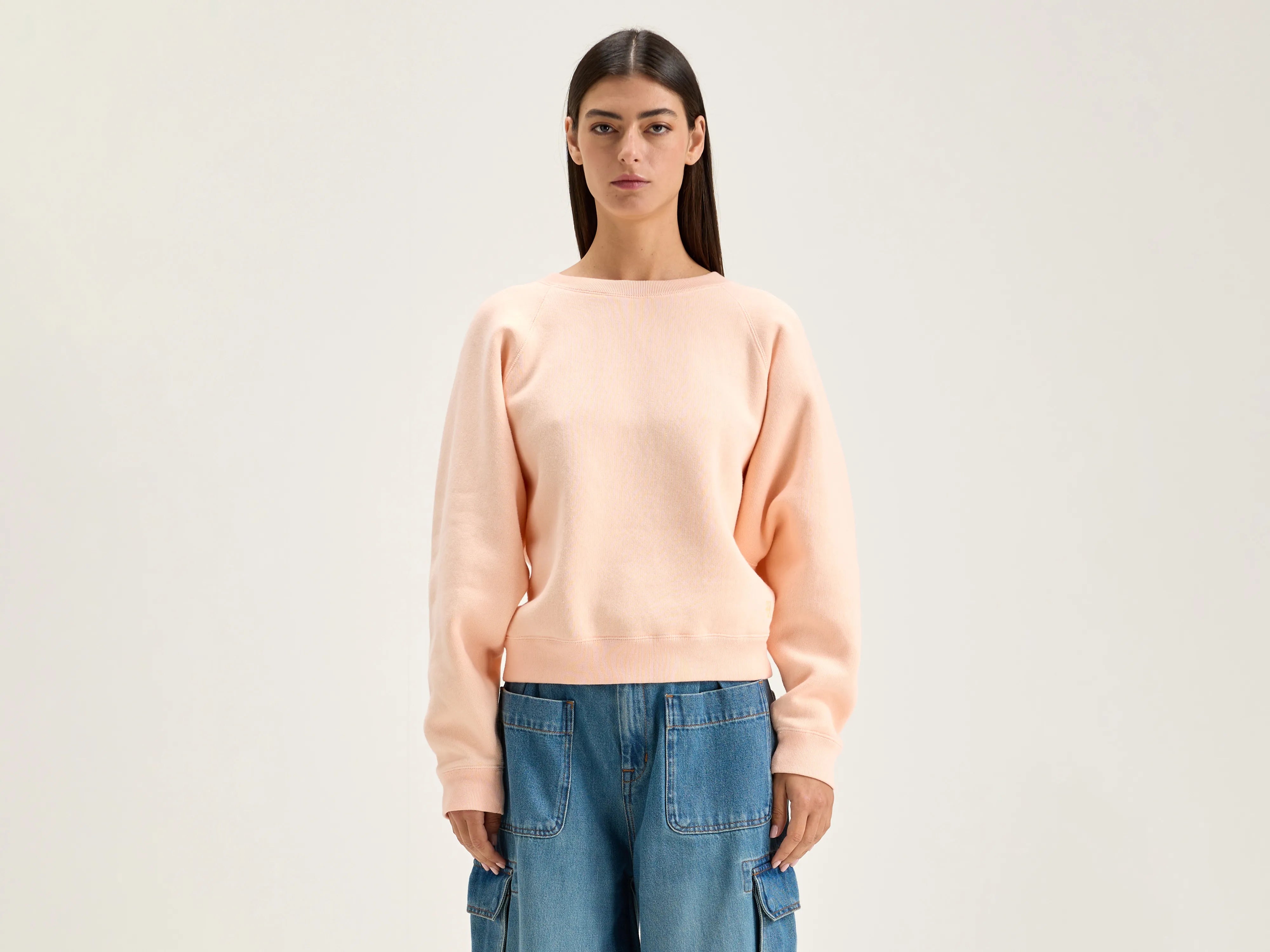 Exclusive Savings This Week!Exclusive Savings This Week!Fella relaxed sweatshirt (242 / W / LIGHT ROSE) Exclusive Savings This Week!Exclusive Savings This Week!Fella relaxed sweatshirt (242 / W / LIGHT ROSE)
