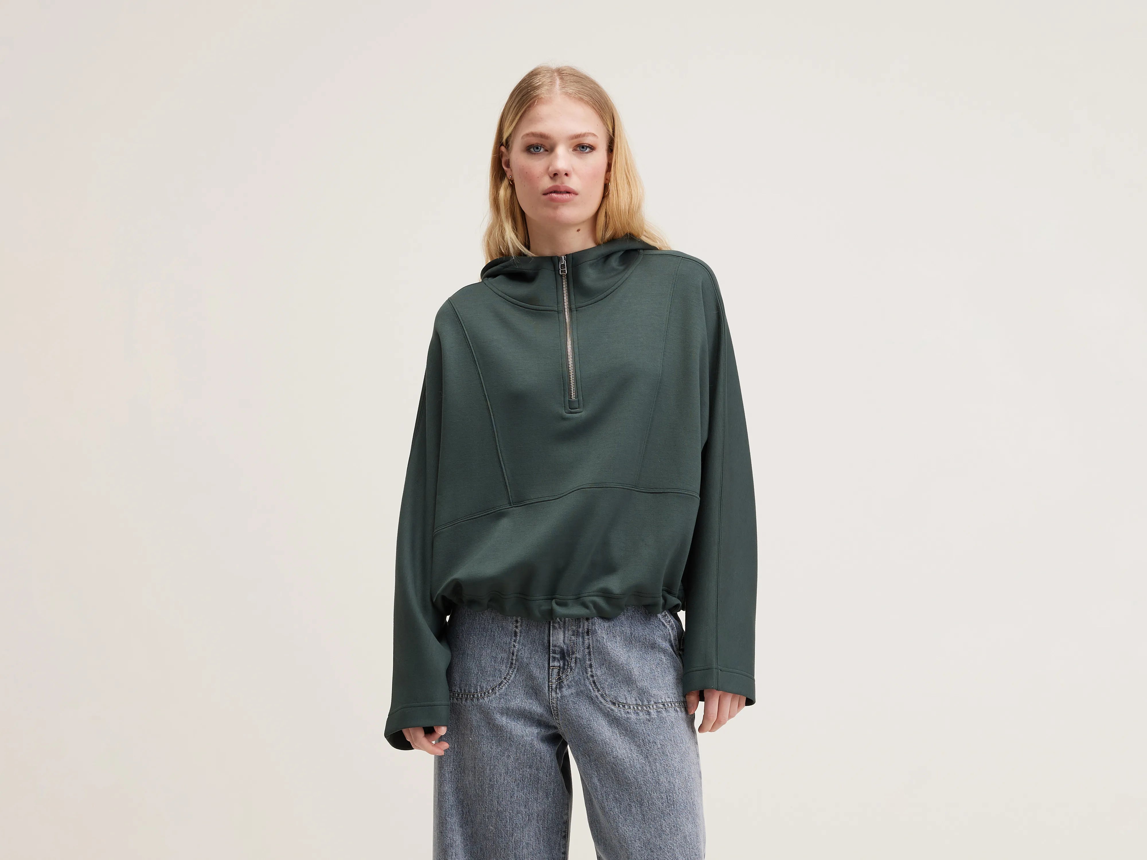 Limited Stock Available!Limited Stock Available!Tates wide-sleeve hoodie (242 / W / HUNTER) Limited Stock Available!Limited Stock Available!Tates wide-sleeve hoodie (242 / W / HUNTER)