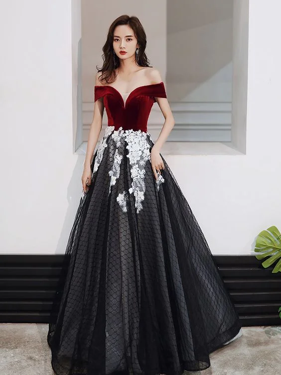 Only a Few Left – Order Now!Only a Few Left – Order Now!Charming Red And Black Velvet Top Sweetheart Prom Dress, A-line Long Evening Dress Formal Dress cg21986 Only a Few Left – Order Now!Only a Few Left – Order Now!Charming Red And Black Velvet Top Sweetheart Prom Dress, A-line Long Evening Dress Formal Dress cg21986