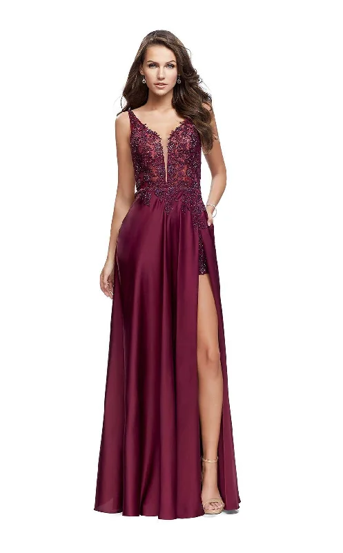 Save Up to 50% Off!Save Up to 50% Off!La Femme 25645 Dress