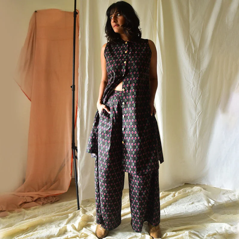 Get More, Spend Less – Shop Now!Get More, Spend Less – Shop Now!Cotton Ikat Printed Pants | Black Get More, Spend Less – Shop Now!Get More, Spend Less – Shop Now!Cotton Ikat Printed Pants | Black