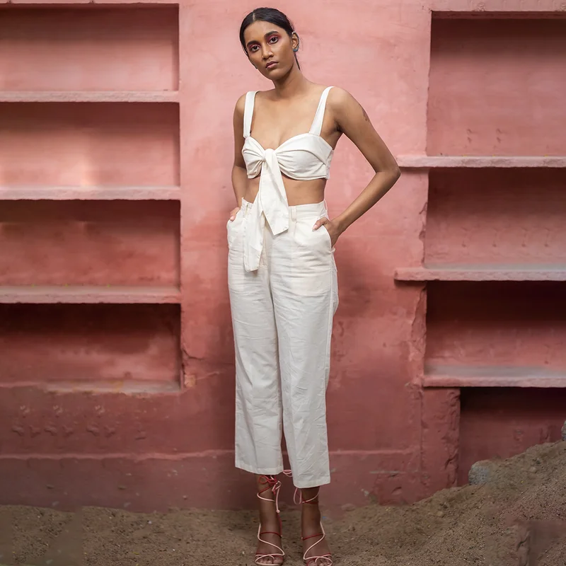 Grab Yours Before It’s Too Late!Grab Yours Before It’s Too Late!Cotton Cropped Pants | White