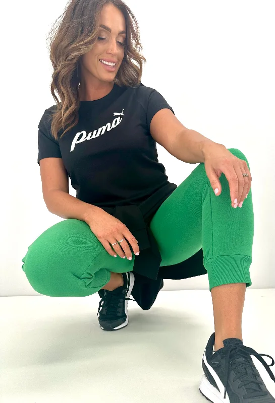 Unbeatable Prices!Unbeatable Prices!Puma ESS + Blossom Script Tee Black