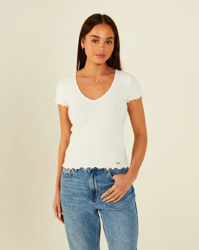 Your Wallet Will Thank You!Your Wallet Will Thank You!Este T-Shirt Dove White